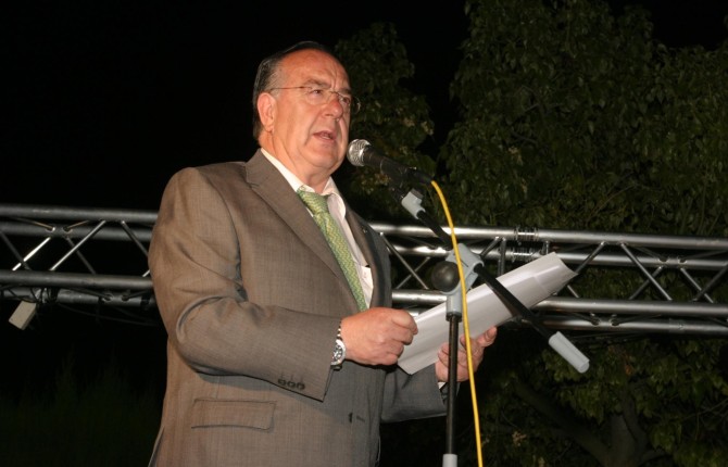 MEDIO SIGLO DE TRAYECTORIA JURISTA DE UN CAROLINENSE AMANTE DE LA POESÍA, LA PINTURA Y LA EXPRESIÓN ARTÍSTICA DE LA TAUROMAQUÍA