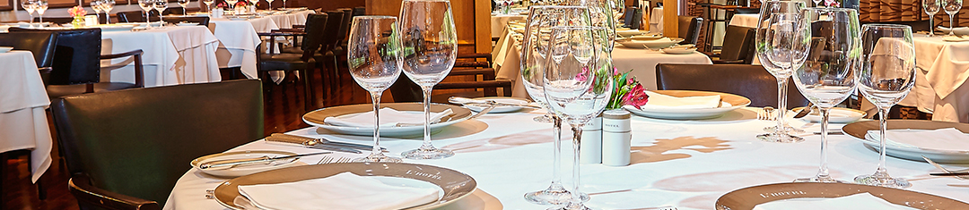 LA CENA DE LOS IDIOTAS