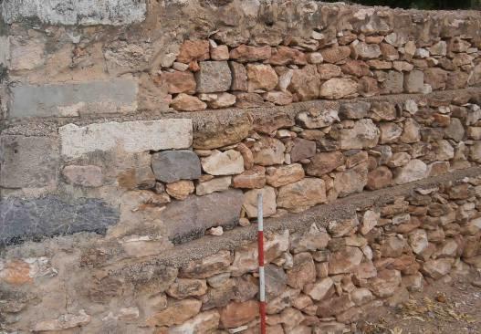 HUELLAS ROMANAS EN ALGAR DE PALÀNCIA • SE HAN HALLADO MATERIALES DE CONSTRUCCIÓN DE LA ÉPOCA, PIEZAS DE SILLERÍA E INCLUSO FRAGMENTOS DE RUEDA DE MOLINO REUTILIZADOS EN LOS MUROS DE MAMPOSTERÍA