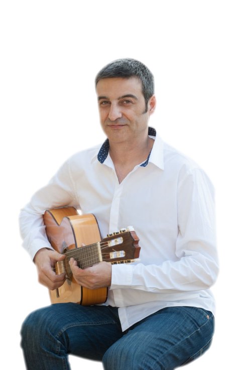 JULIÁN PÉREZ PÁEZ ‘EL JULI’. LICENCIADO EN HISTORIA DEL ARTE Y EXPERTO EN FLAMENCO: «LAS ETIQUETAS EN EL ARTE SON PELIGROSAS, A VECES IMPRECISAS E INCLUSO FEBRILES»