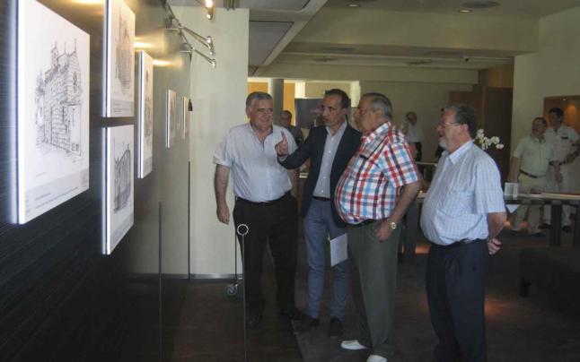 RETAZOS QUE ENSALZAN EL ROMÁNICO • VALBUSENDA CONVOCA EL IV CERTAMEN DE ARTE Y EXHIBE UNA COLECCIÓN DE LÁMINAS DE CARLOS SAN GREGORIO SOBRE TORO Y LA CAPITAL