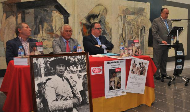 EL 50 ANIVERSARIO DE PALOMO LINARES