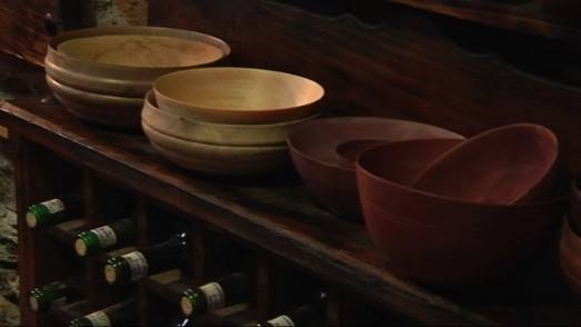 CACHOS, QUE SON CUENCOS, PARA EL VINO DE CANGAS