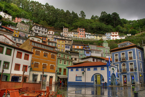 LA ASOCIACIÓN «AMIGOS DE CUDILLERO» RENUNCIA A VOLVER A PRESENTARSE AL PREMIO «PUEBLO EJEMPLAR»