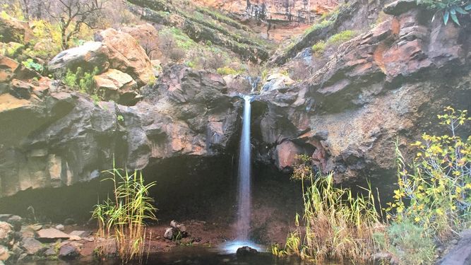 CRONISTAS Y FOTÓGRAFOS REÚNEN EN UN LIBRO LOS SENTIMIENTOS QUE CREAN LOS PAISAJES DE GRAN CANARIA