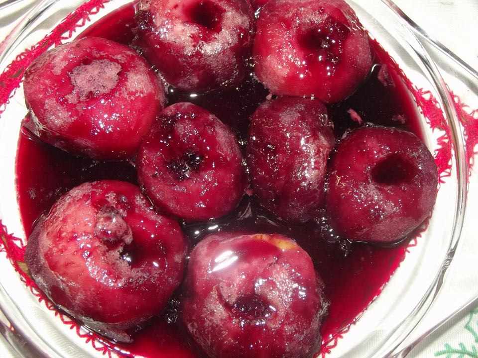 MANZANAS AL VINO TINTO