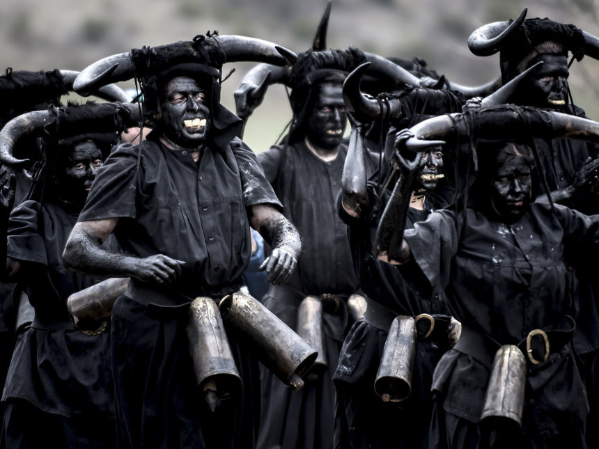 LA IMPORTANCIA DE LAS TRADICIONES • CELEBRACIONES Y MÁSCARAS ANCESTRALES EN GUADALAJARA