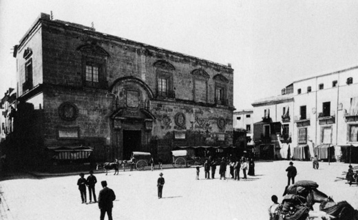 LEYENDAS Y MISTERIOS DE MURCIA: EL CONTRASTE DE LA SEDA,  EL ALMUDÍ Y EL CONVENTO DE VERÓNICAS