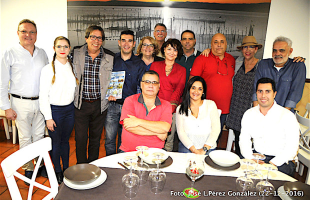 LOS COMUNICADORES DESE UNEN