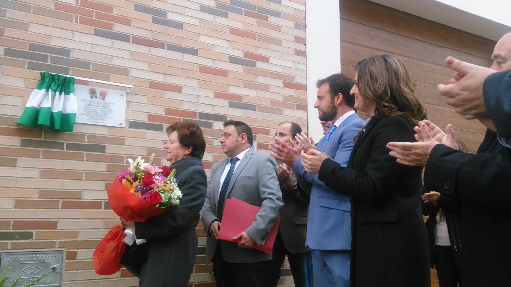 CRÓNICA DEL HOMENAJE NACIONAL REALIZADO POR EL AYUNTAMIENTO DE CAMBIL-ARBUNIEL (JAÉN) A D. VICENTE OYA RODRÍGUEZ (CAMBIL, 8/XII/1937-BEAS DE SEGURA, 10/VIII/2016), HIJO PREDILECTO Y CRONISTA DE LA VILLA DE CAMBIL Y CRONISTA OFICIAL DE LA CIUDAD DE JAÉN Y DE LA PROVINCIA, EL 25/II/2015, FESTIVIDAD DEL SANTÍSIMO CRISTO DEL MÁRMOL, PATRÓN DE CAMBIL Y DE CUYA HERMANDAD ERA COFRADE HONORARIO