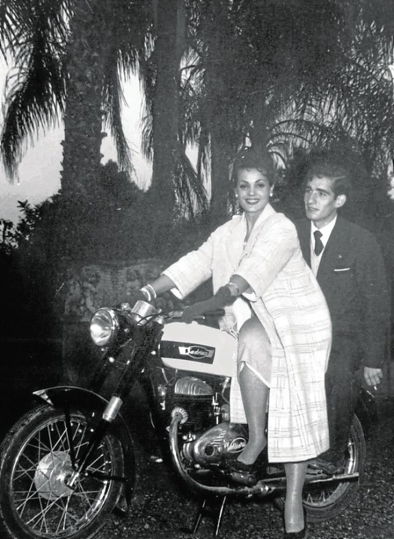 ¿NACIÓ LA PRIMERA TABLA DE ‘SURF’ ESPAÑOLA EN EL MAR MENOR? • LOS VIUDES TAMBIÉN INVENTARON LA CÉLEBRE MOTOCICLETA ‘SADRIÁN’, EL AUTOMÓVIL ‘TRIGIRO’ Y HASTA FABRICARON UNA TELEVISIÓN MURCIANA