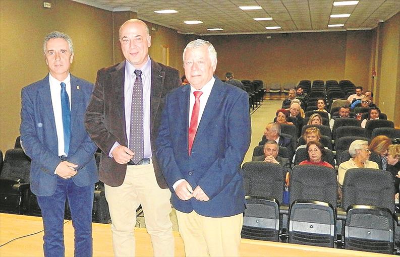 LA REAL ACADEMIA DE CÓRDOBA DIFUNDE NUEVOS DATOS DEL PATRIMONIO DE LA SUBBÉTICA Y PROPONE FOMENTAR SU PRESENCIA EN LA PROVINCIA • RUTE Y LUCENA ACOGEN ESTE FIN DE SEMANA UNA VEINTENA DE PONENCIAS