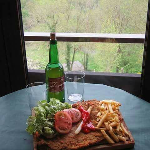 ¿FILETES AL QUESU O «MEDIU CACHOPU»?