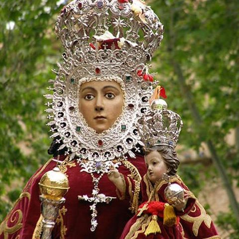 FUNDACIÓN CAJA MEDITERRÁNEO EDITA UN LIBRO SOLIDARIO SOBRE LA DEVOCIÓN POR LA PATRONA • LA OBRA SE PRESENTA HOY, A LAS 20.30 HORAS, EN EL MUSEO DE LA CATEDRAL DE MURCIA