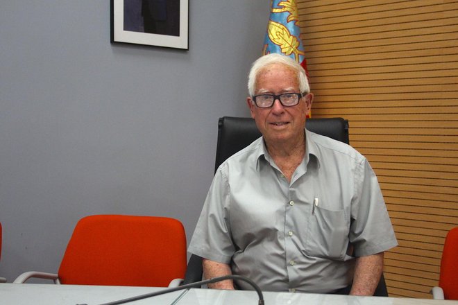 EL CRONISTA OFICIAL ISIDRO BUADES RIPOLL DONA SU ARCHIVO PERSONAL AL AYUNTAMIENTO DE SANT JOAN D’ALACANT