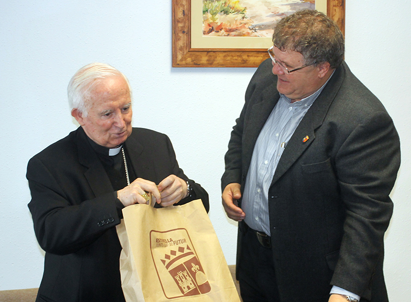 EL CARDENAL ANTONIO CAÑIZARES VISITÓ ESTIVELLA (VALENCIA) ESTA SEMANA