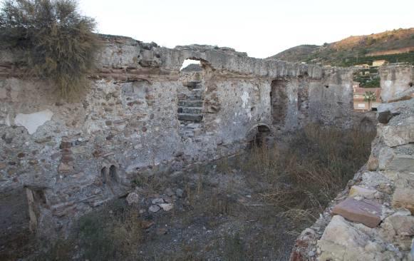 SEIS SIGLOS DE HISTORIA QUE SE CAE A TROZOS