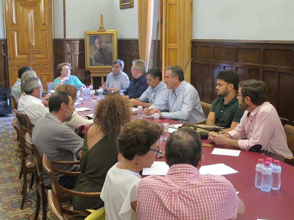 DIPUTACIÓN DE JAÉN PROMUEVE JUNTO A ENTIDADES UN PROGRAMA COMÚN DE ACTIVIDADES DE HOMENAJE A VICENTE OYA, CRONISTA OFICIAL DE JAÉN Y CAMBIL