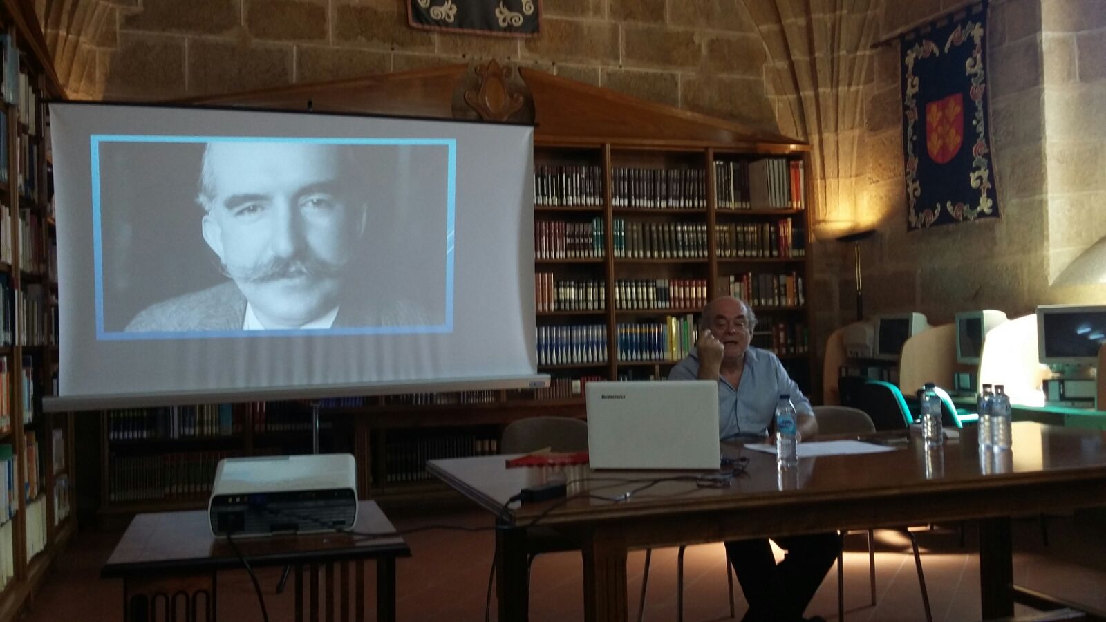 CONFERENCIA EN LA BIBLIOTECA DE ALCÁNTARA SOBRE EL ACTOR CASIMIRO ORTAS