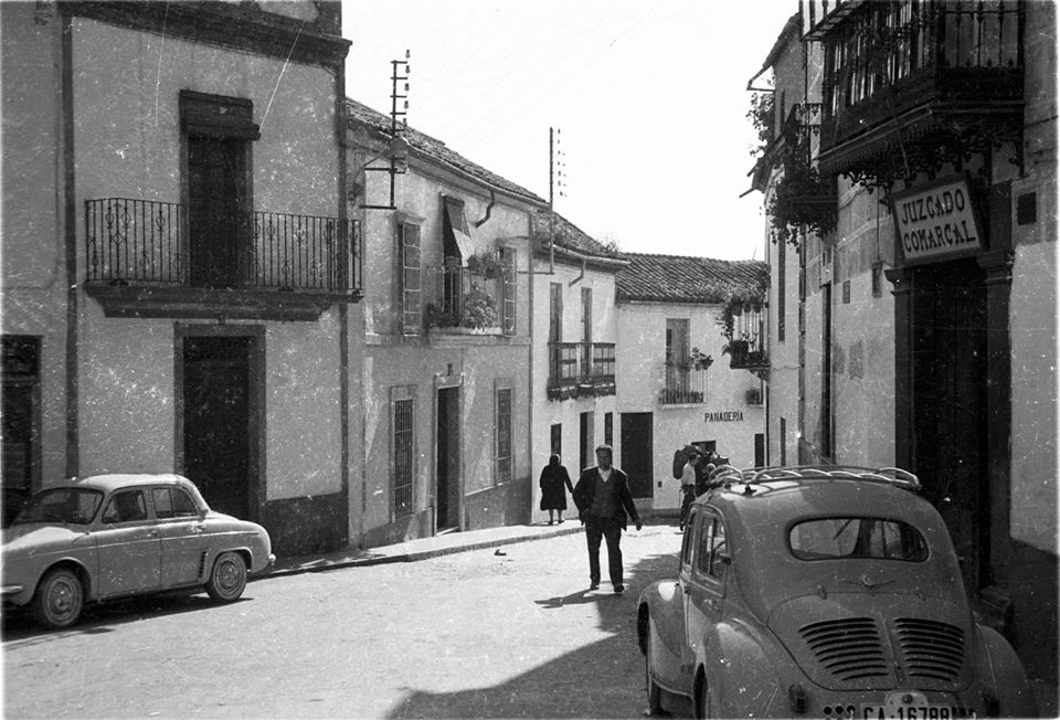 NUESTRO MONTORO: ZONA PLAZUELA DEL HUMO (ACTUAL HIJAS DE LA CARIDAD)