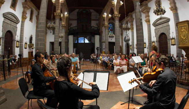 LA BASÍLICA DEL PINO DE TEROR (CANARIAS) FESTEJA SUS 250 AÑOS