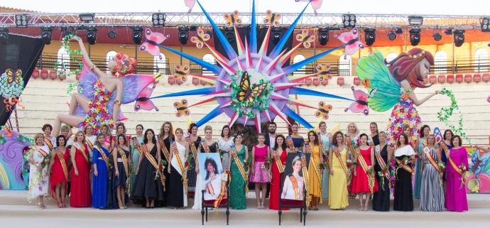LA JUNTA FESTERA DE MONÓVAR (ALICANTE) HOMENAJEA A LAS 50 REINAS DE LAS FIESTAS PATRONALES