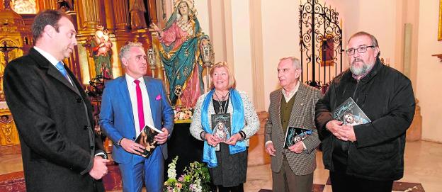 VÍA CRUCIS DE LA VÍRGEN DE LOS DORES Y EL CRISTO DE LA CARIDAD POR EL CENTRO