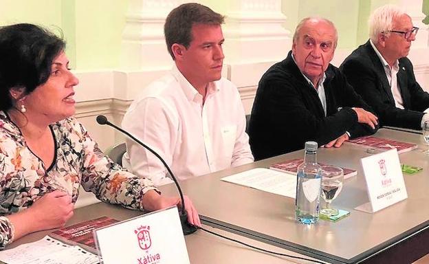 VISIÓN GLOBAL DE LA CIUDAD DE XÀTIVA (VALENCIA) POR PERIODISTAS TURÍSTICOS