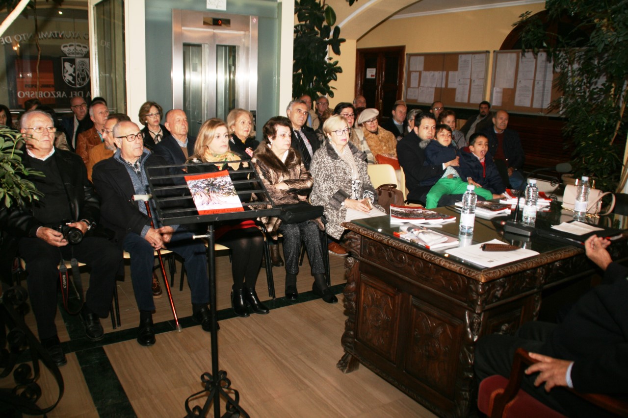 PRESENTACIÓN DEL LIBRO DE POEMAS “LO QUE EL VIENTO NO SE LLEVÓ” DE ENRIQUE LÓPEZ GÁMIZ