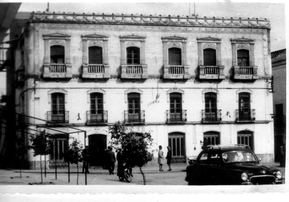 “VA ENSEGUÍA. PASE AL FONDO QUE HAY SITIO” (ARTÍCULO EN CRÓNICAS DE UN PUEBLO)