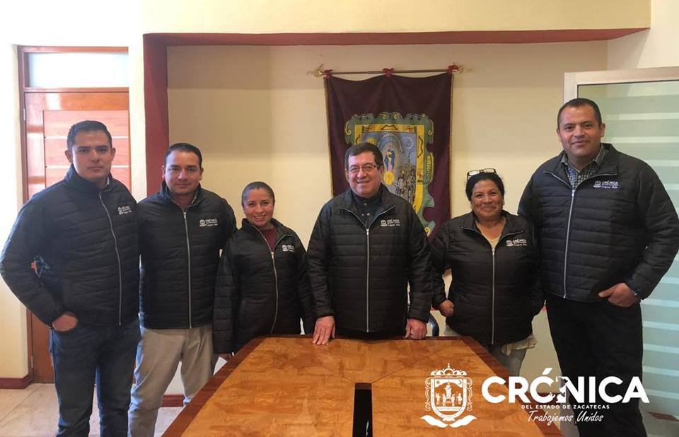 ENTREGA DE UNIFORMES DE LA CRÓNICA DEL ESTADO DE ZACATECAS (MÉXICO)