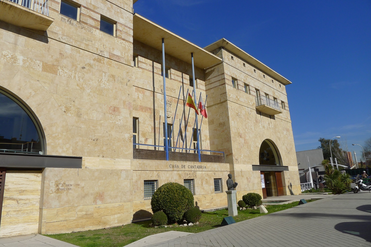 UN ALMUERZO DE REYES