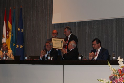 JOSEFA SANZ FUENTES, CRONISTA OFICIAL DE AVILÉS, GALARDONADA CON LA ‘MANZANA DE ORO 2018’ DEL CENTRO ASTURIANO DE MADRID