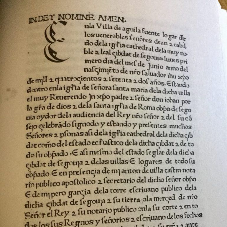 PAPELES DE SEDA Y REYES PRUDENTES