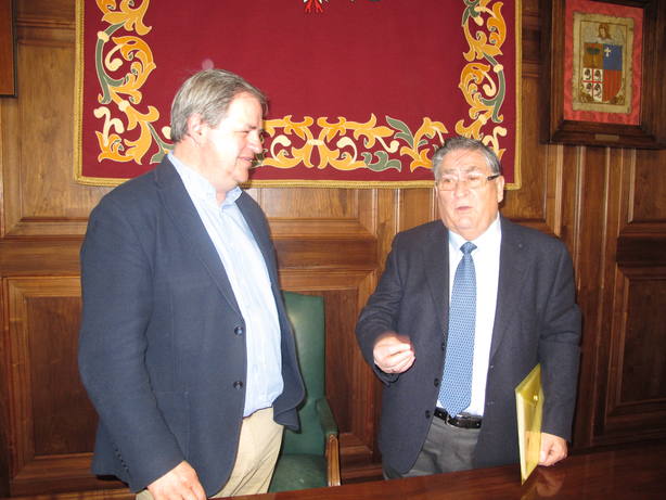 EL CRONISTA OFICIAL DE TERUEL ASEGURA QUE ES UNA CIUDAD «MUY VIVA»