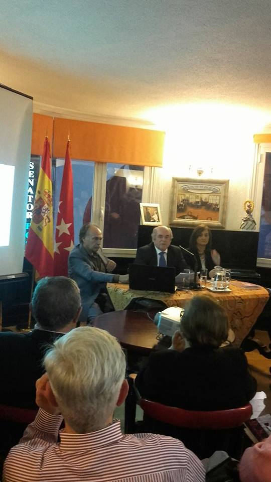 HOMENAJE AL CAPUTBOVENSE DIEGO MUÑOZ TORRERO CON ASISTENCIA DE JUAN FRANCISCO RIVERO DOMÍNGUEZ, CRONISTA OFICIAL DE BRUZAS (CÁCERES)