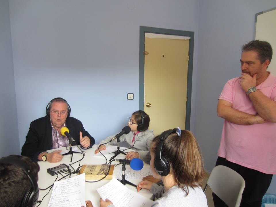 COMO DECIAMOS AYER, LA RADIO ESCOLAR DEL COLEGIO PÚBLICO PADRE MANJÓN