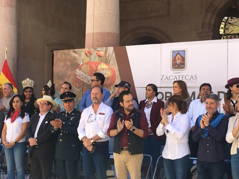SE HERMANAN COFRADÍAS ZACATECANAS CON ESPAÑOLAS CON EL ASESORAMIENTO DE LOS CRONISTAS DE AMBAS CIUDADES: MANUEL GONZÁLEZ RAMÍRESZ Y ANTONIO LUIS GALIANO PÉREZ