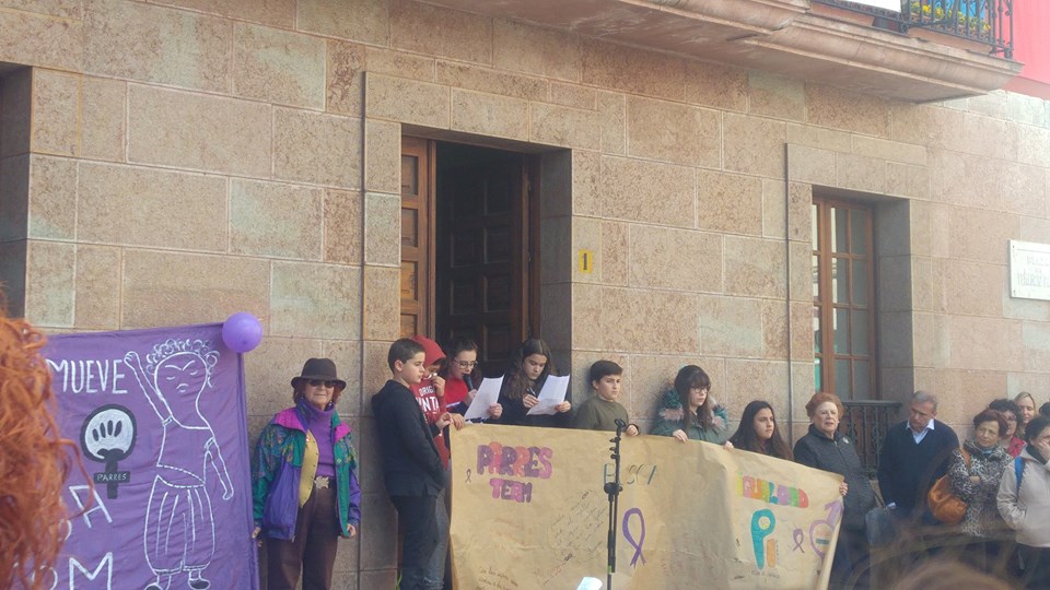 DÍA INTERNACIONAL DE LA MUJER EN ARRIONDAS