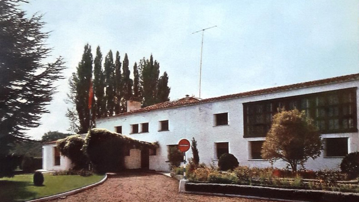 LA BAÑEZA (LEÓN) RECIBE A LOS COCINEROS DE PARADORES • LA ASOCIACIÓN DE COCINEROS DE PARADORES CELEBRA SU 30 ASAMBLEA Y SE PRESENTARÁ EL LIBRO ‘EL ALBERGUE-ESCUELA DE HOSTELERÍA DE LA BAÑEZA’, DE AGAPITO CRISTÓBAL NÚÑEZ