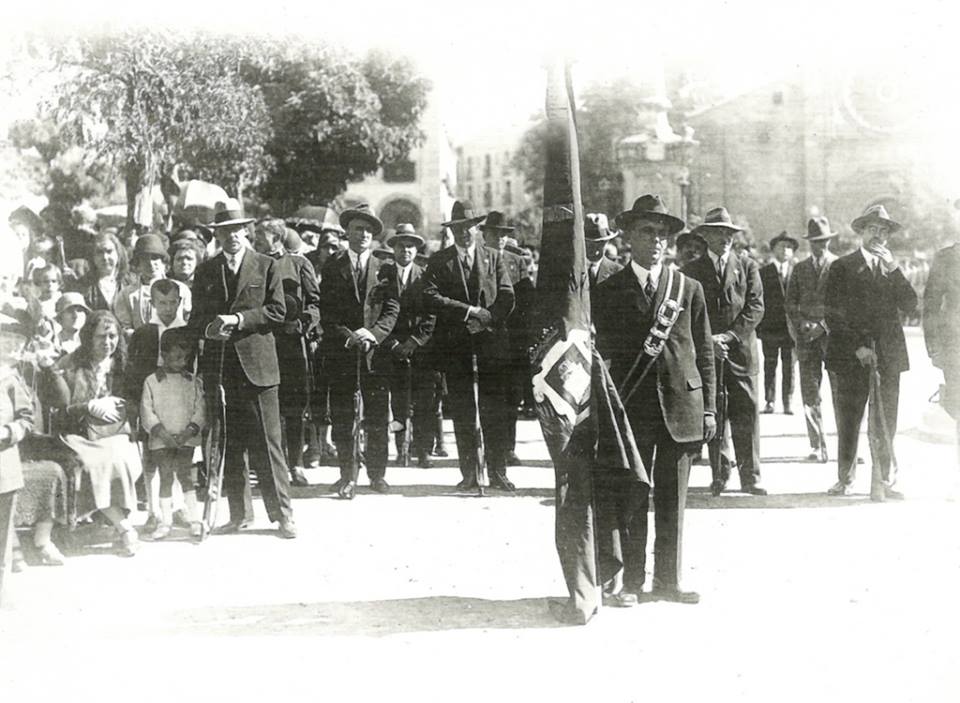 EL SOMATÉN Y LA GUARDIA CIVIL DE LOBÓN. (ARTÍCULO EN CRÓNICAS DE UN PUEBLO CON MI COMPAÑERO FERNANDO CORTÉS)