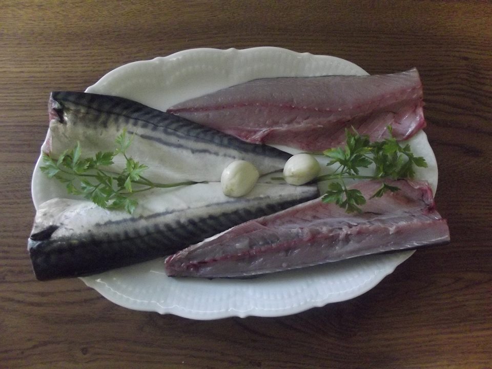 HOY, XARDA A LA ESPALDA; MAÑANA Y PASADO MAÑANA, POTE (CALDO) DE GRELOS Y DE BERTÓNS (XENOS)