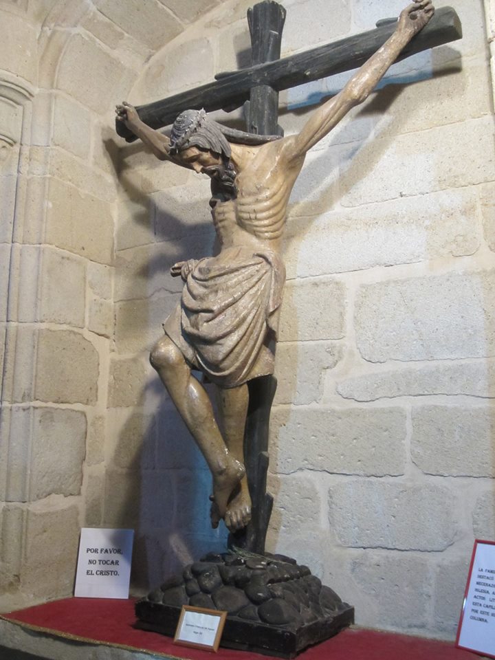 ANTE EL CRISTO DE LAS AGUAS (IGLESIA DE SANTIAGO DE TRUJILLO. HACIA 1370-1375)