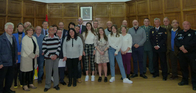ANDREA LAJAS ACEBRÓN, GANADORA PROVINCIAL DEL CONCURSO ESCOLAR ‘CARTA A UN MILITAR ESPAÑOL’, DEL IES “SERRANÍA BAJA” DE LANDETE (CUENCA)