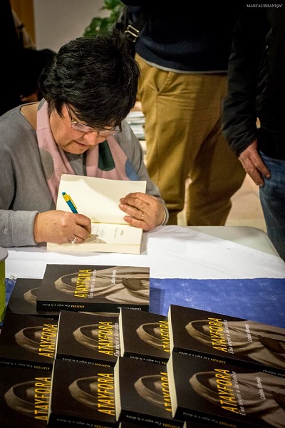 CATALINA URBANEJA PRESENTA EN OJÉN SU PRIMERA NOVELA