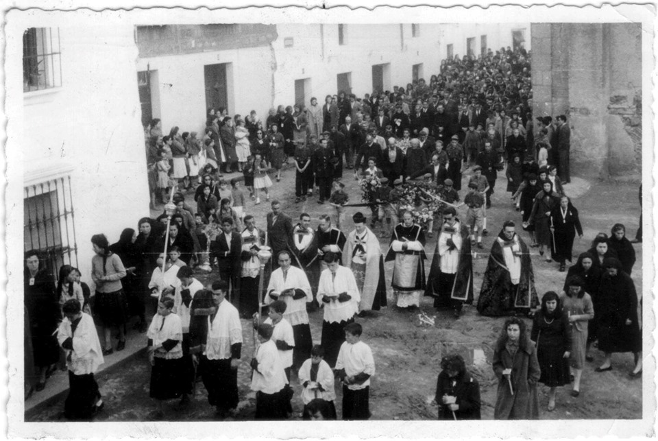 UN ENTIERRO DE SIETE CAPAS