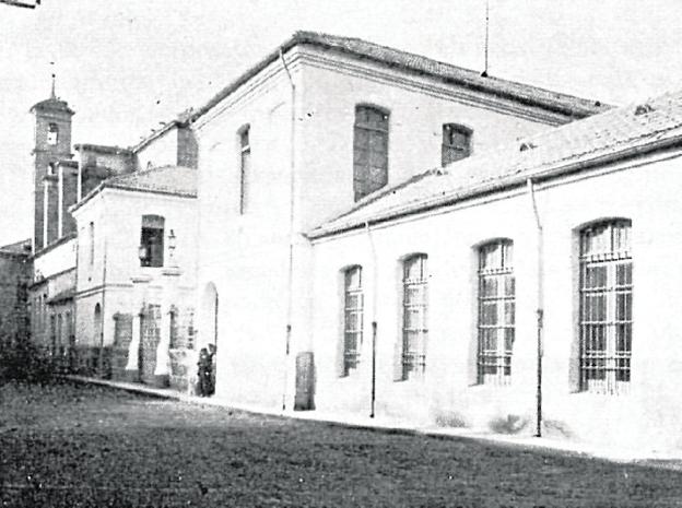 «PROHIBIDO LLEVAR A LOS LOCOS A LAS PROSTITUTAS» • LA HISTORIA ATESORA MIL ANÉCDOTAS DEL PRIMER MANICOMIO ESPAÑOL QUE ABRIÓ SUS PUERTAS EN LA CIUDAD DE MURCIA