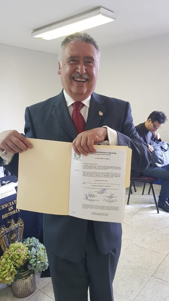 OSCAR GONZÁLEZ AZUELA, CRONISTA DE LAGOS DE MORENO, JALISCO (MÉXICO), Y DIRECTIVO DE LA FEDACROM, SE TITULA COMO MAESTRO EN HUMANIDADES