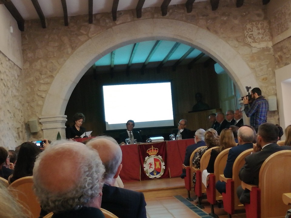LECTURA DE SU DISCURSO DE INGRESO Y TOMA DE POSESIÓN DE SU PLAZA DE ACADÉMICA DE NÚMERO DE NUESTRA ADMIRADA AMIGA Y PROFESORA MARÍA DEL MAR LOZANO BARTOLOZZI