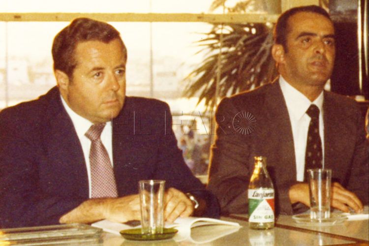 ENCUENTRO CON LA HISTORIA Y LA DOCENCIA DE CEUTA EN LA BIBLIOTECA PÚBLICA • EL IEC CELEBRA HOY UNA TERTULIA PARA HOMENAJEAR A DOS DE SUS FUNDADORES: ANTONIO BERNAL Y TEODOSIO VARGAS-MACHUCA